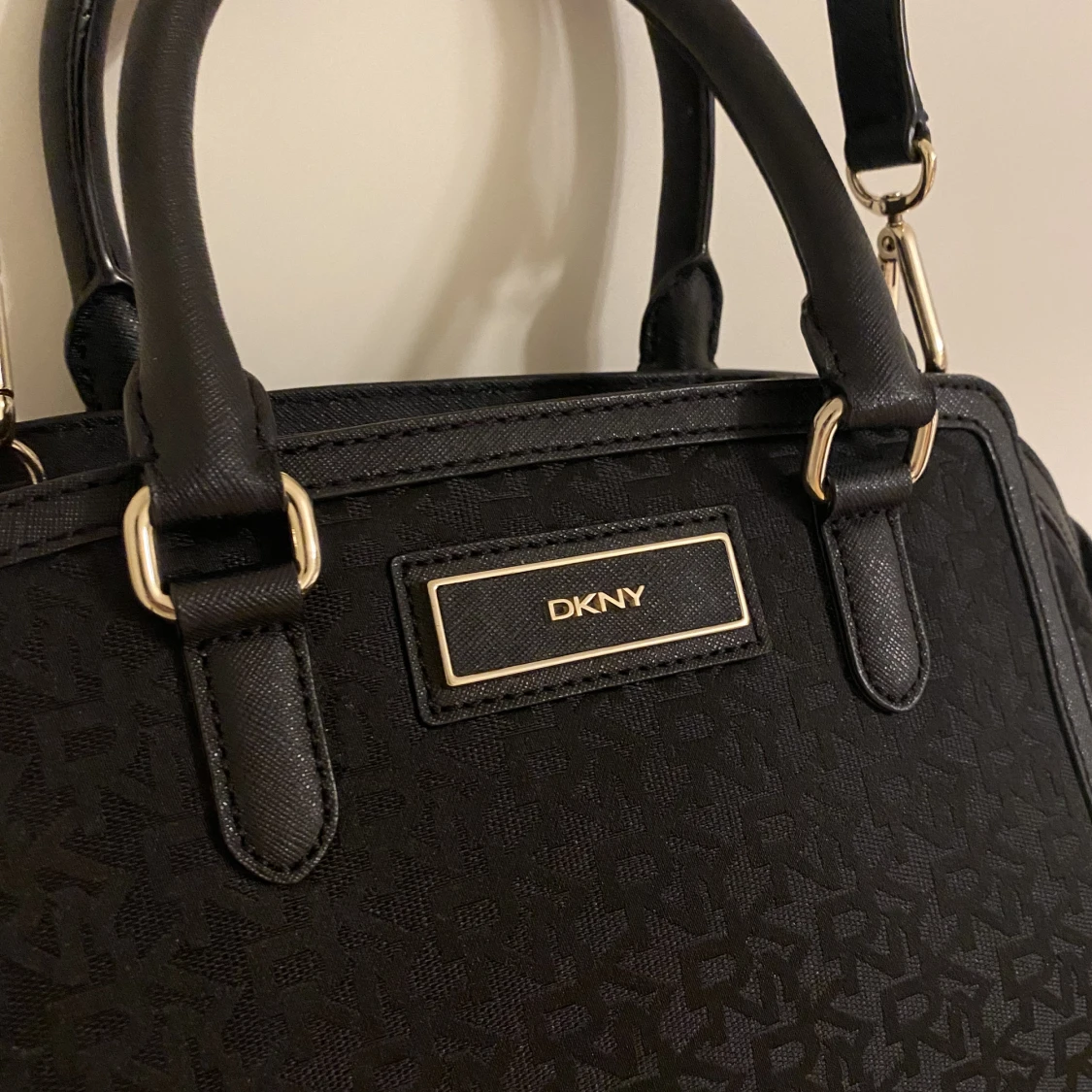 DKNY handväska - 90