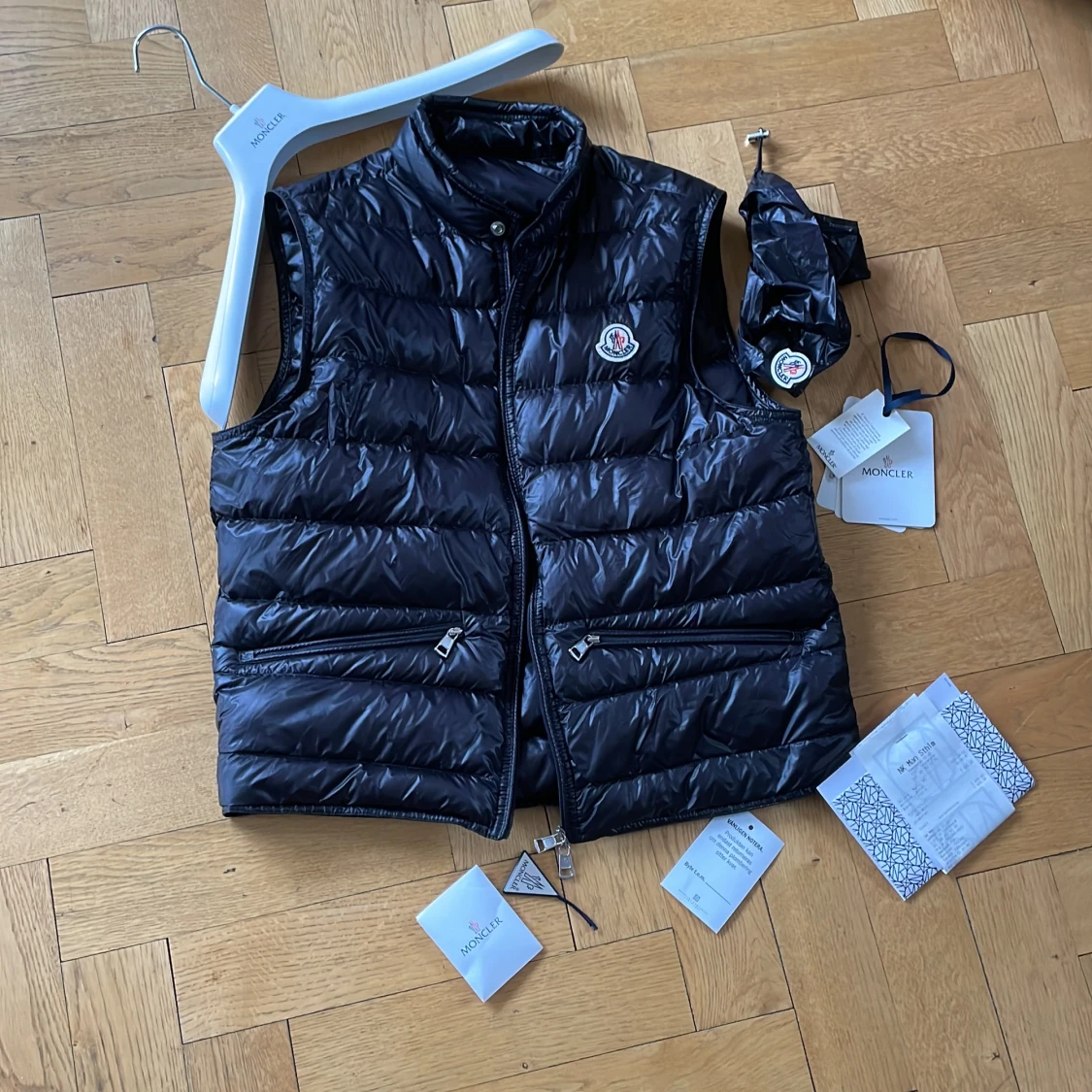 Moncler väst 