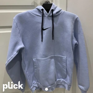 Nike tröja  - Bra skick kom privat för fler bilder, 9/10
