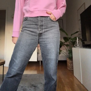 Levi’s Jeans - Superfina Levi’s Ribcage Straight Leg jeans i stl 29x31