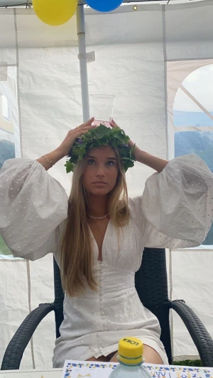 Adoore klänning  - klänning från adoore, nyrpris 1495. första bilden är lånad från Pinterest!  Köp direkt för 1100 kr, slutsåld på hemsidan 