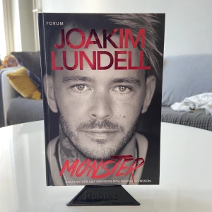 ✨ monster: joakim lundell biografi ✨ - såljer en helt ny bok, influencern joakim lundells biografi 🥰 originalpris: 229