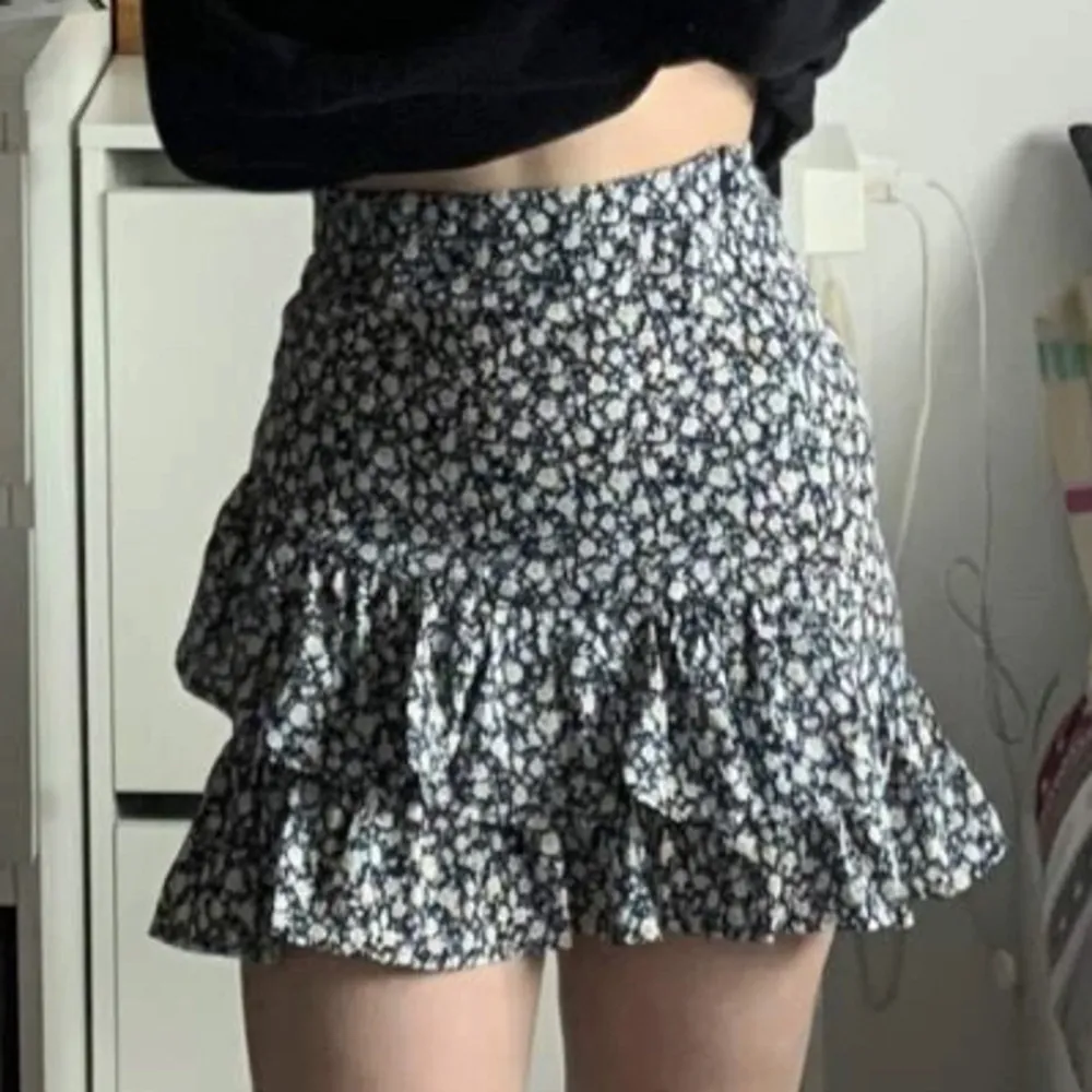 Aldrig använd, stl Xs/S. Aldrig använd men den är jättegullig (lånad bild i slutet). Hameet.