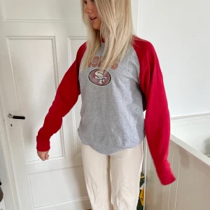 Vintage sweatshirt  - Fet vintage sweatshirt med avslappnad passform ⚡️ Passar till allt 💞
