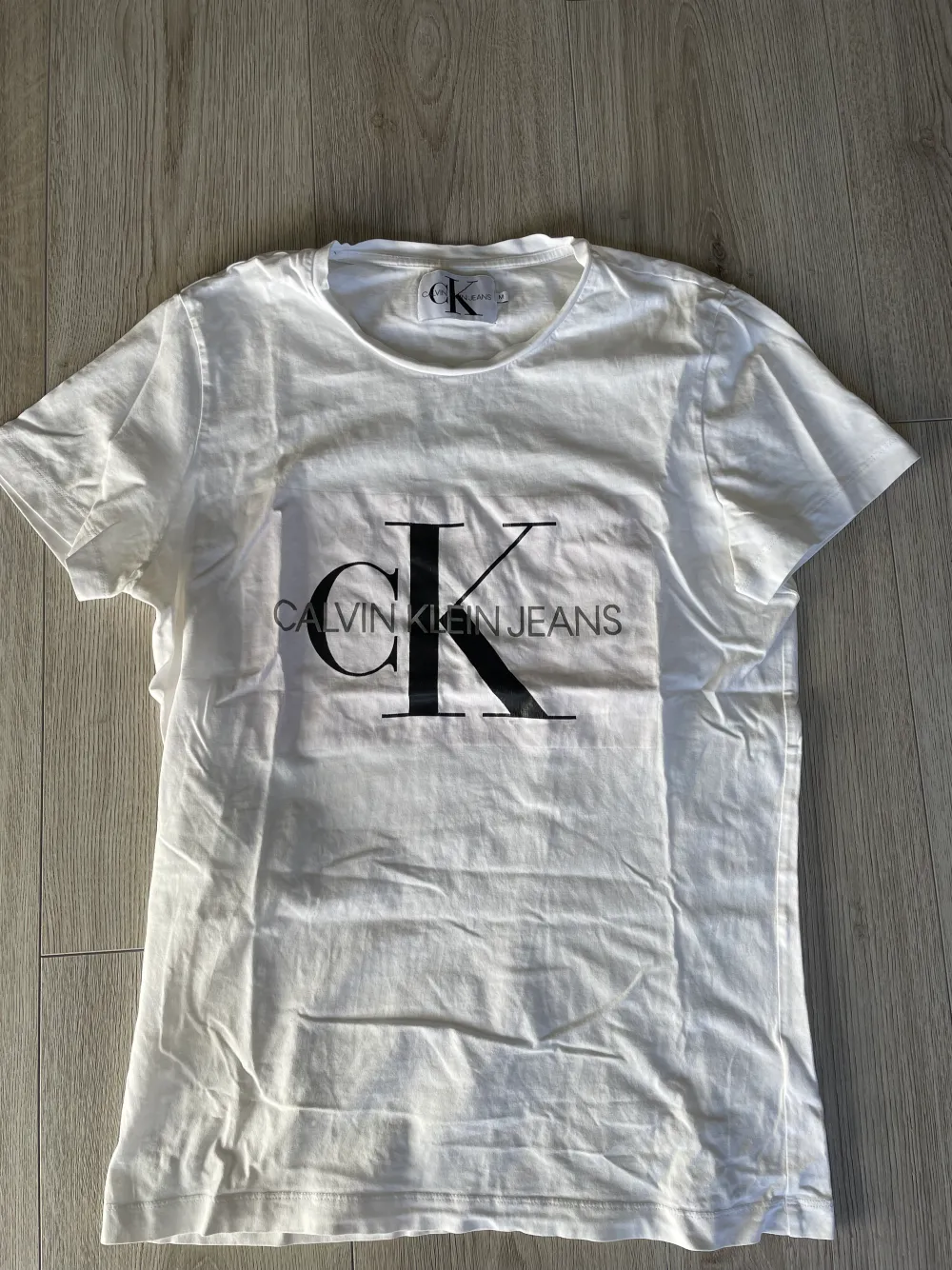 skick 8/10. T-shirts.