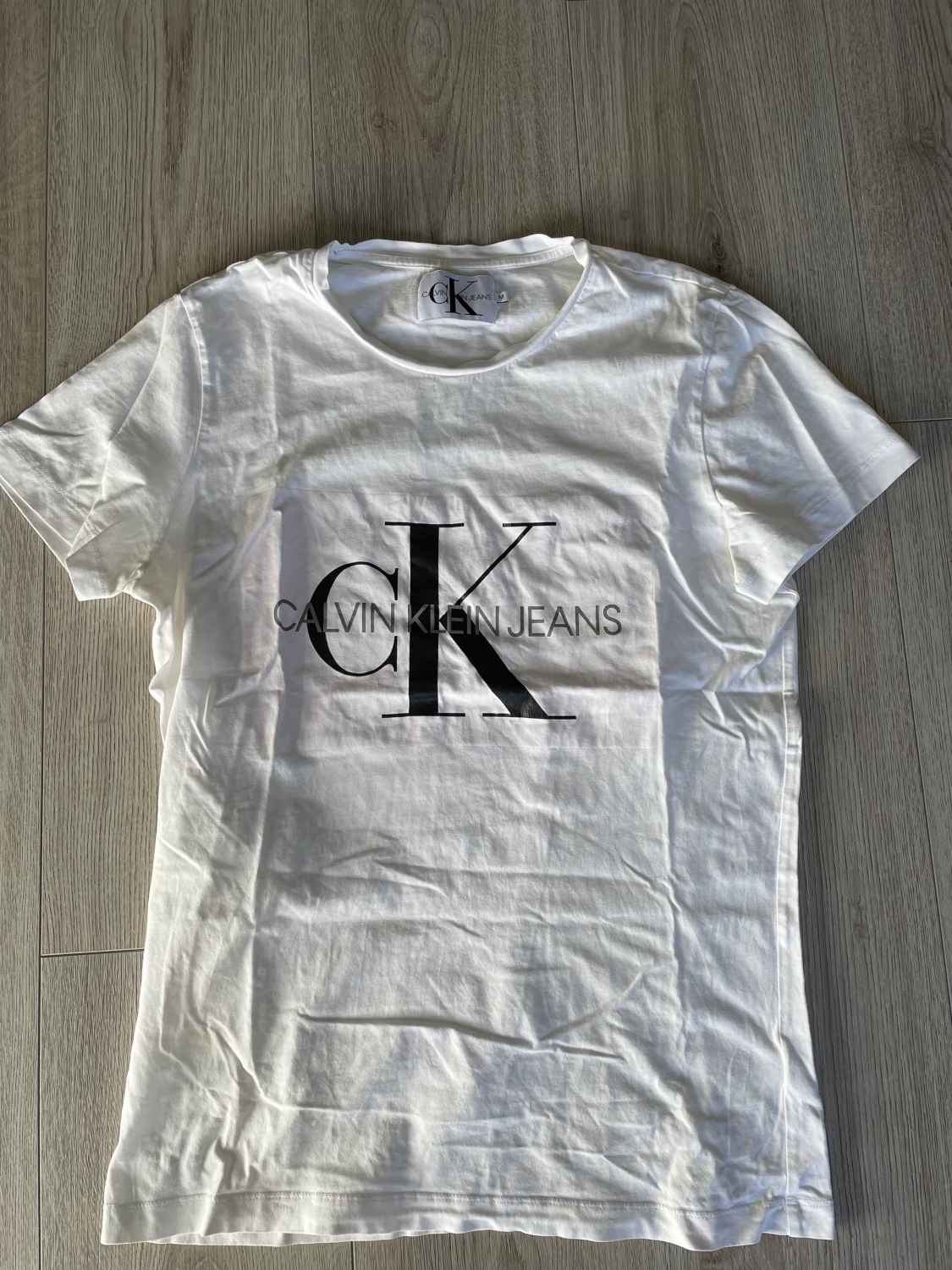 Calvin Klein T-shirt