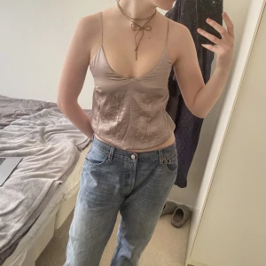 Topp - Silver/gulligt linne