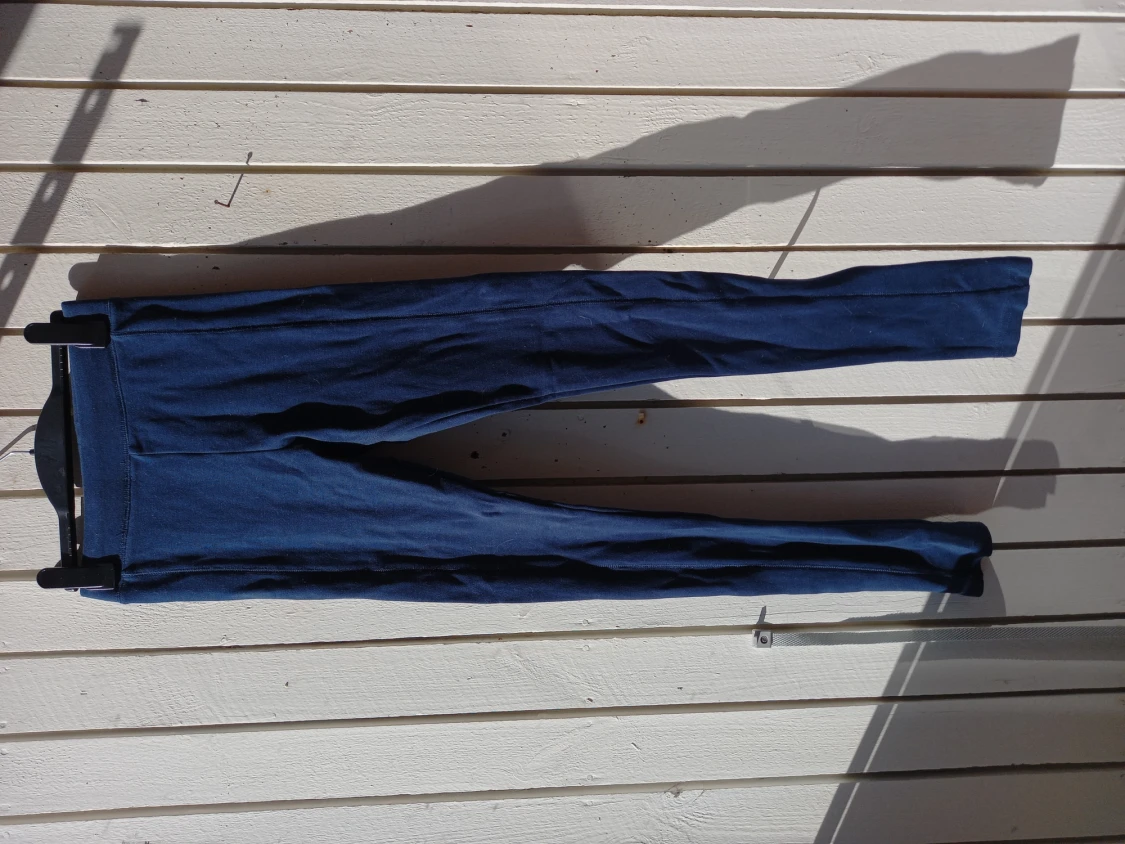 Blue cotton leggings