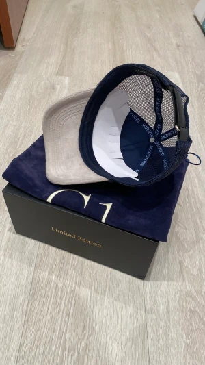 Maggiore C1  - Hej! Säljer nu min helt oanvändna maggiore keps, som ny. Skriv för mer info! Mvh 