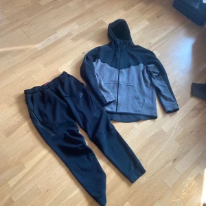 Nike tech  - Storlek s använd  knappt säljer för att jag inte passar i den längre 