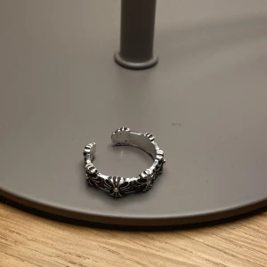Ring - Chrome hearts inspirerad ring! 