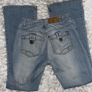 Vintage lågmidjade bootcut jeans  - Vintage lågmidjade bootcut jeans ifrån Tokyo rose❤️vid frågor kom privat🫶🏻