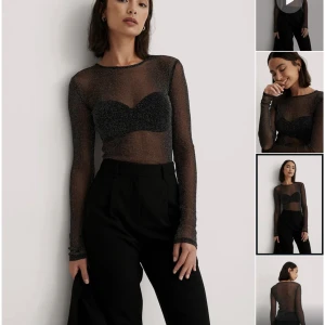 glittrig festtopp  - Glittrig assnygg topp, har bara använt en gång så är i nyskick. Jättefin och stretchig så den passar nog iaf xs, s 