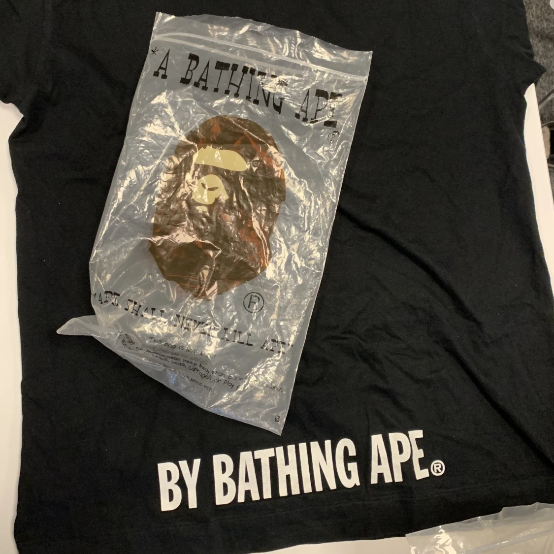 Bape T-shirt - 90