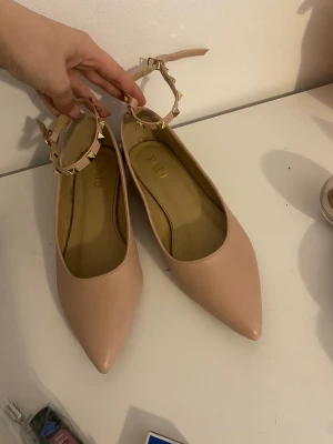 Valentino inspererad ballerina - Super gullig valentino inspererad skott från raid super fina och i bra form! 