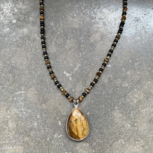 Halsband - Halsband med tigeröga hänge och kedja med tigeröga