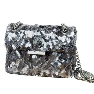 Kurt geiger - Super finnväska som ej kommer till användning (lånade bilder skriv om ni vill ha fler) kan tänka mig gå ner i pris om de skulle vara så