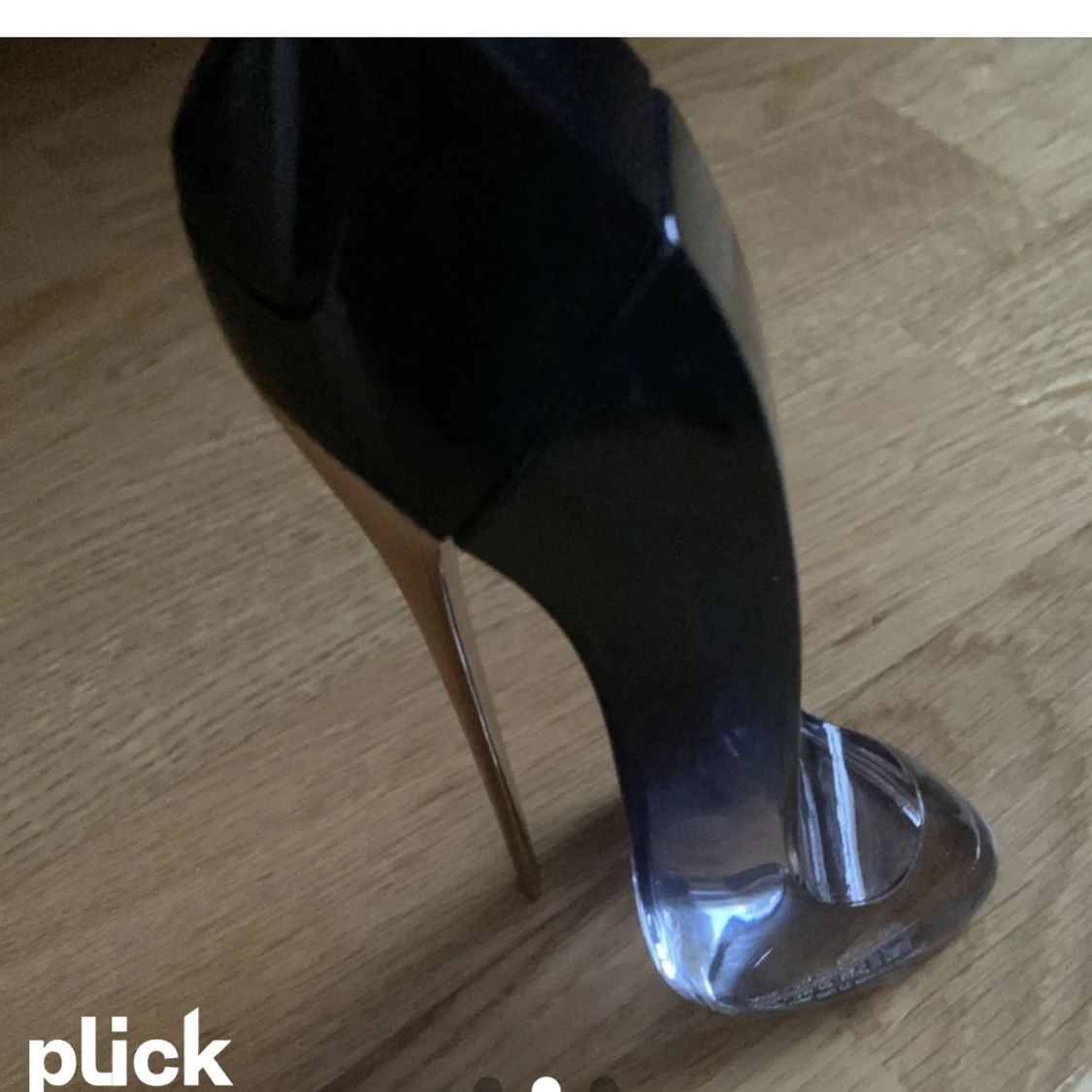 Carolina Herrera  - 91