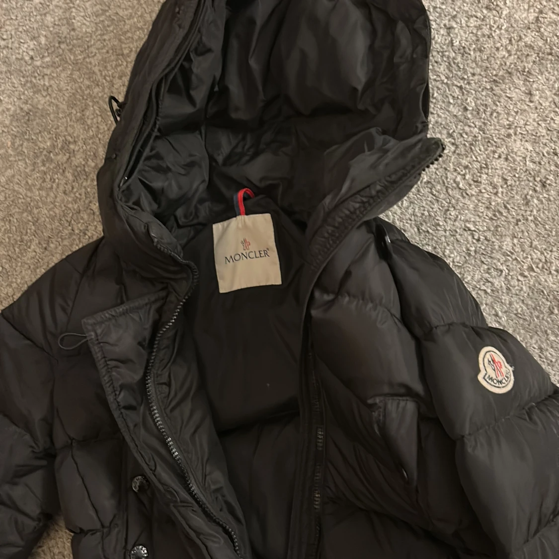 Moncler jacka  - 90