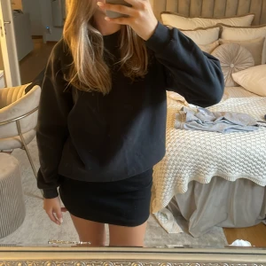 College - Snygg college från ginatricot 