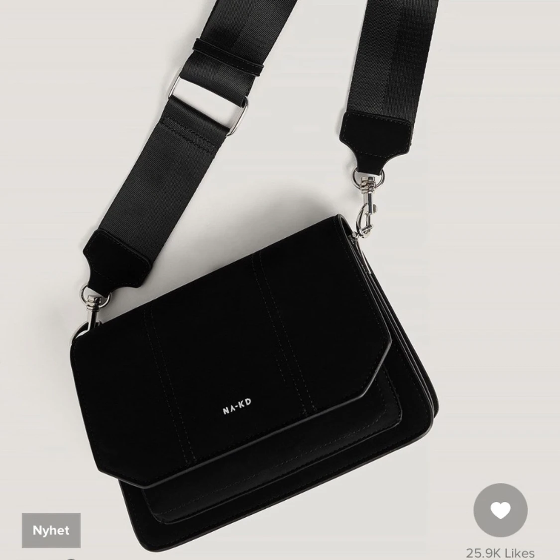 Nakd väska