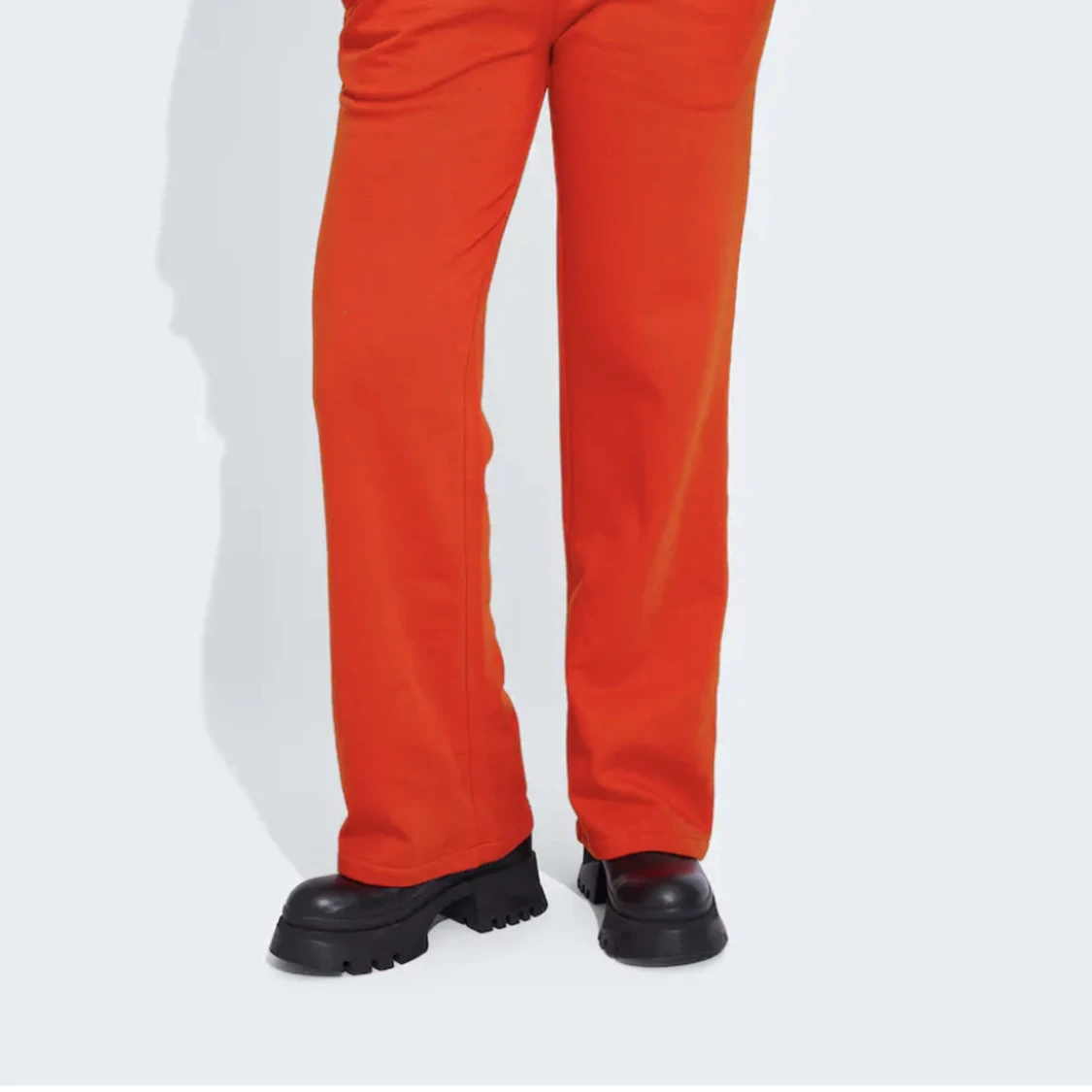 Lågmidjade mjukisbyxor - 90