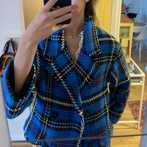 Kappa  - Snygg kappa från Zara! Är i sorlek m men passar XS-S😊