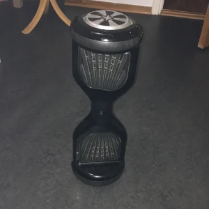 Hoverboard - Säljer ni hoverboard för ett bra pris utan skador och priset kan diskuteras😉💗