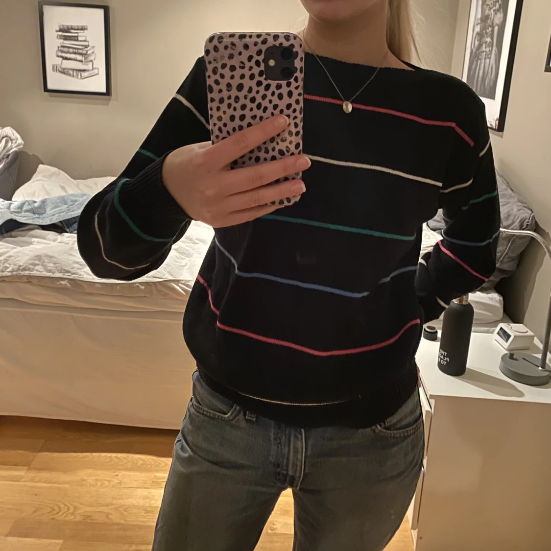 Stickad randig tröja