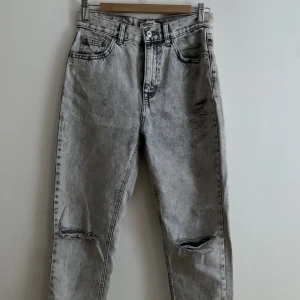 Jeans - Ett par jeans från Pull&bear som tyvärr aldrig kommer till användning längre 