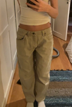 Wrangler baggy jeans - Skitsnygga baggy jeans från Wrangler. Sparsamt använda och har inga defekter. Köpta secondhand.  