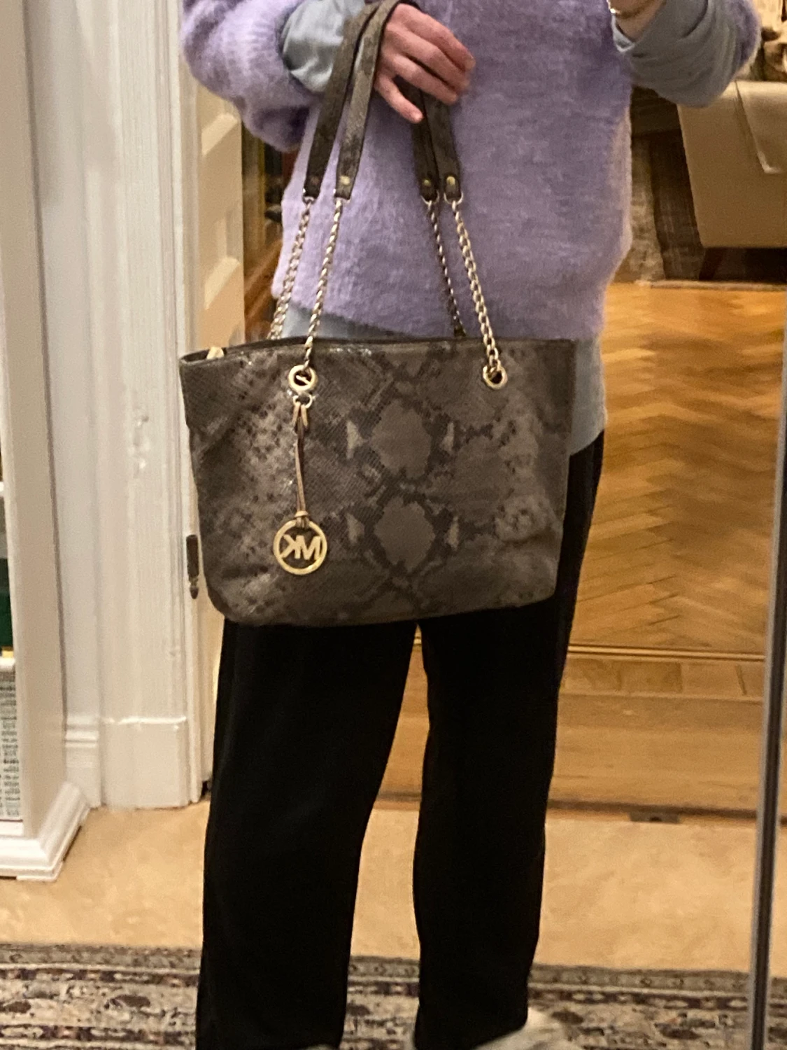 Michael Kors handväska i gott skick. - 90