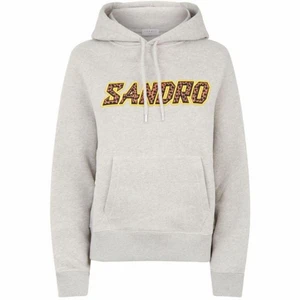 Sandro Paris hoodie  - Säljer denna sjukt coola Sandro Paris hoodie! På bilden är hoodie med snören på men har tagit bort smörerna så de medföljer inte! Skriv vid intresse eller vid frågor❤️