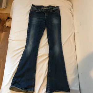 Utavängda jeans - Utsvända jeans <3 med frakt - 250kr 🤞🏼