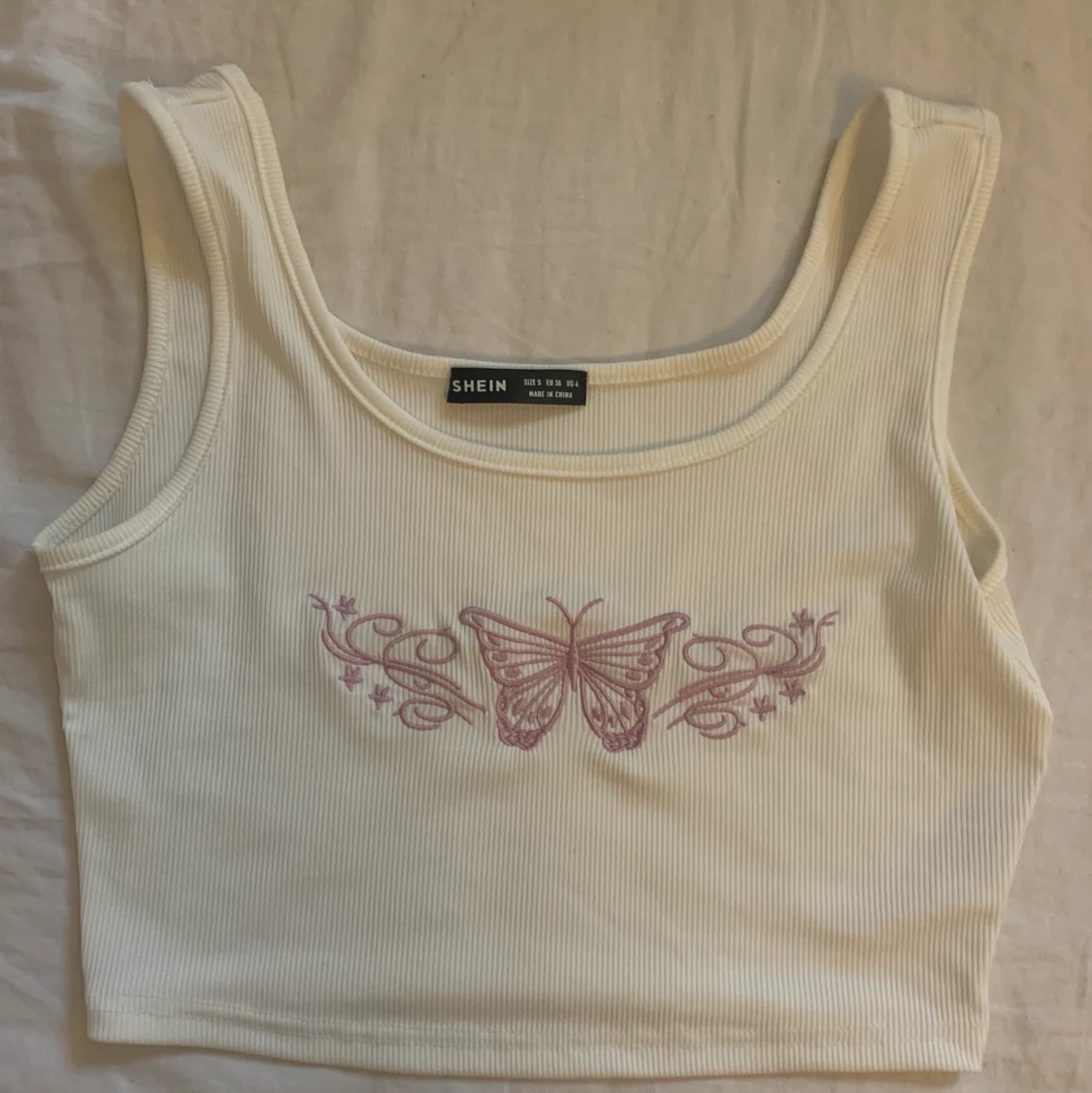 Vit topp med mönster  - 90