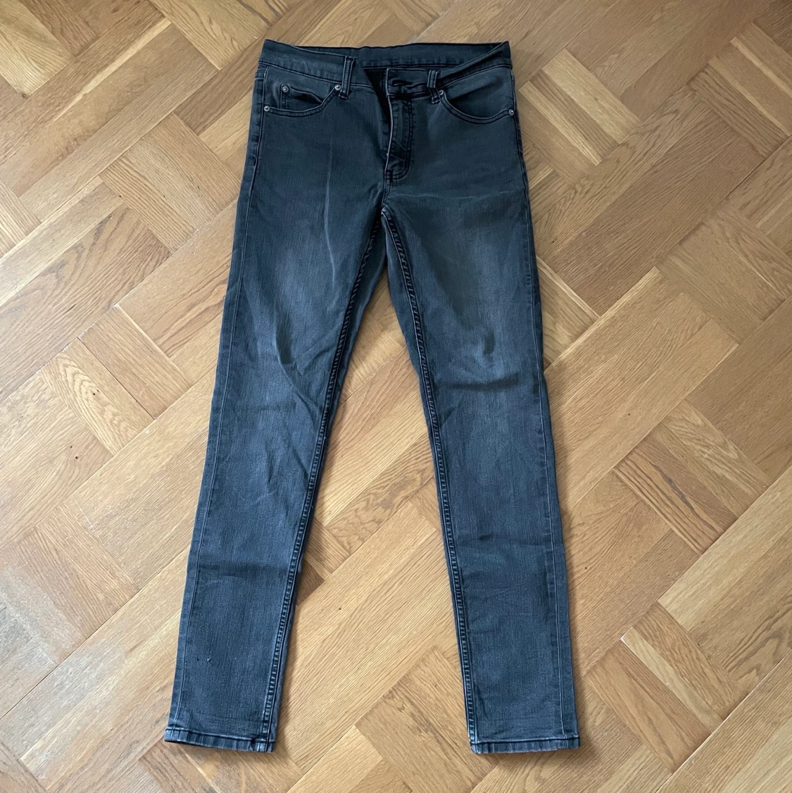 Cheap Monday svarta jeans 29/32