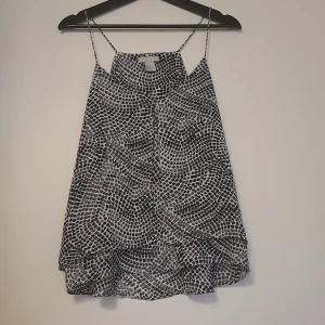 HM linne - HM linne. Oanvänd.