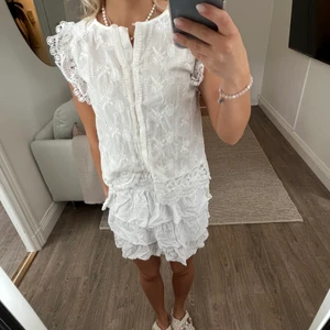 blus  - superfin blus, passar till alla tillfällen. bra skick! från zara barn