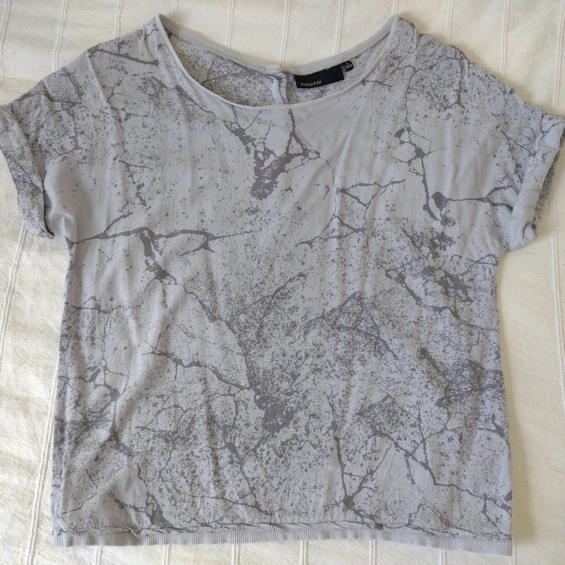 Grå mönstrad topp/blus/t-shirt, strl S - 90