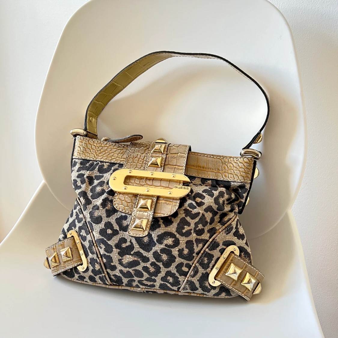 fake GUESS minibag⭐️⭐️💝