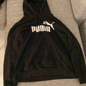 Puma hoddie  - Använde aldrig 