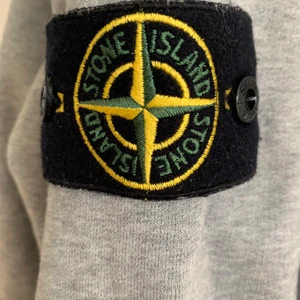 Stoneisland sweatshirt - Nypris 2399 storlek s 