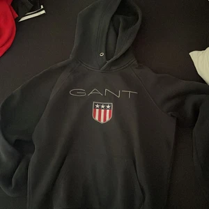 Gant hoodie - Säljer billigt