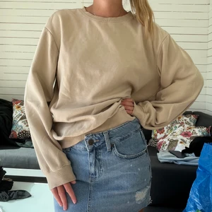 Tröja  - Beige tröja 
