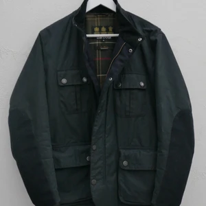 Barbour Jacka St Small - Sparsamt använd Barbour Jacka storlek Small 