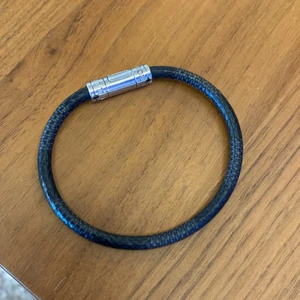 louis vuitton Keep It Bracelet - Size 19 bra skick typ aldrig använt. Kvar kartong kvitto osv