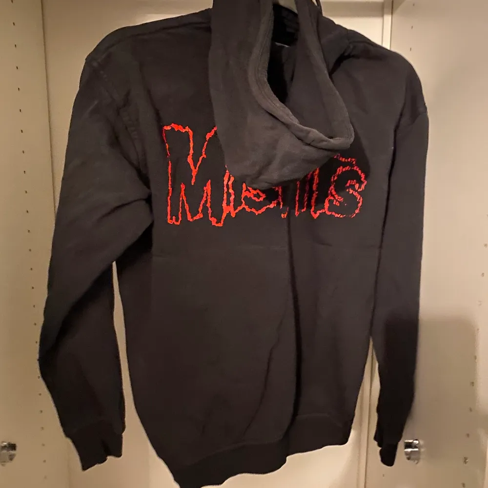 Misfits hoodie Size xs Skick 8/10 Pris 299+frakt Nypris 700kr. Hoodies.