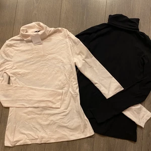 Vit och svart polotröja  - En vit och en svart polotröja, den vita har fortfarande lappen kvar och den svarta har jag endast haft en gång💗 strl s, köp båda för 180+frakt!