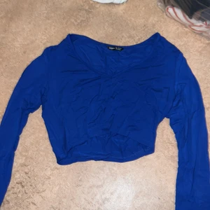 Tröja - Super skön och fin tröja, älskar färgen!! Knappt använd!