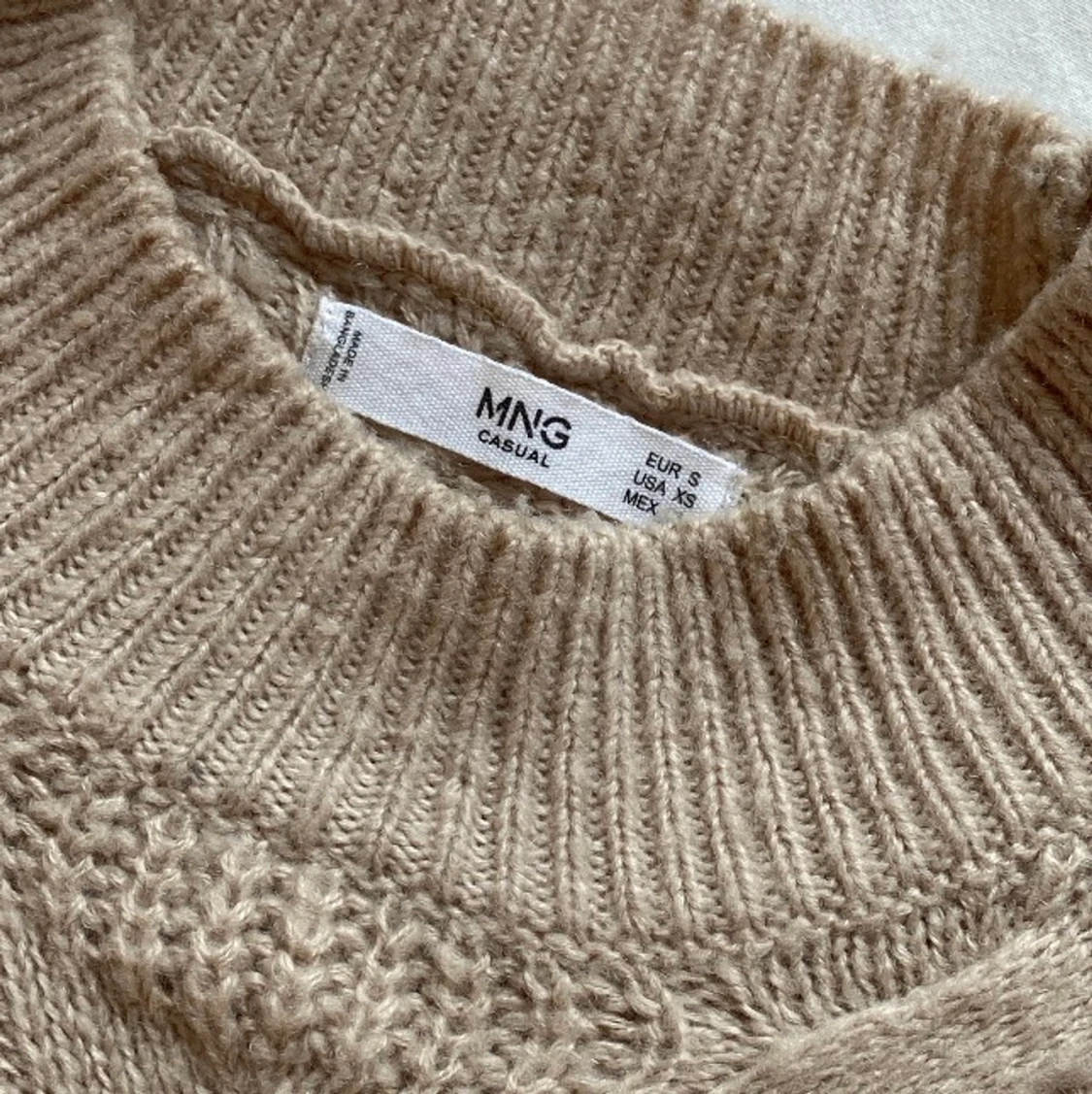 Stickad tröja - 90